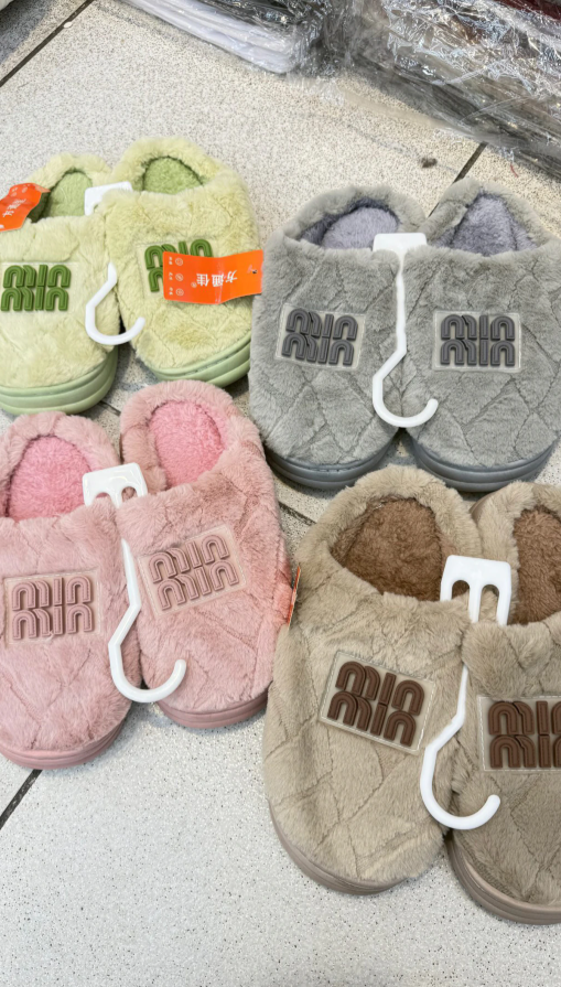 12 Pares de Pantufas - MIUMIU